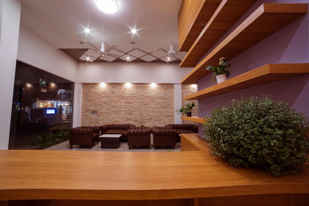 Kuredhi Beach Inn Maafushi Extérieur photo