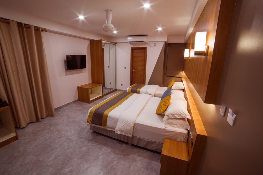 Kuredhi Beach Inn Maafushi Extérieur photo