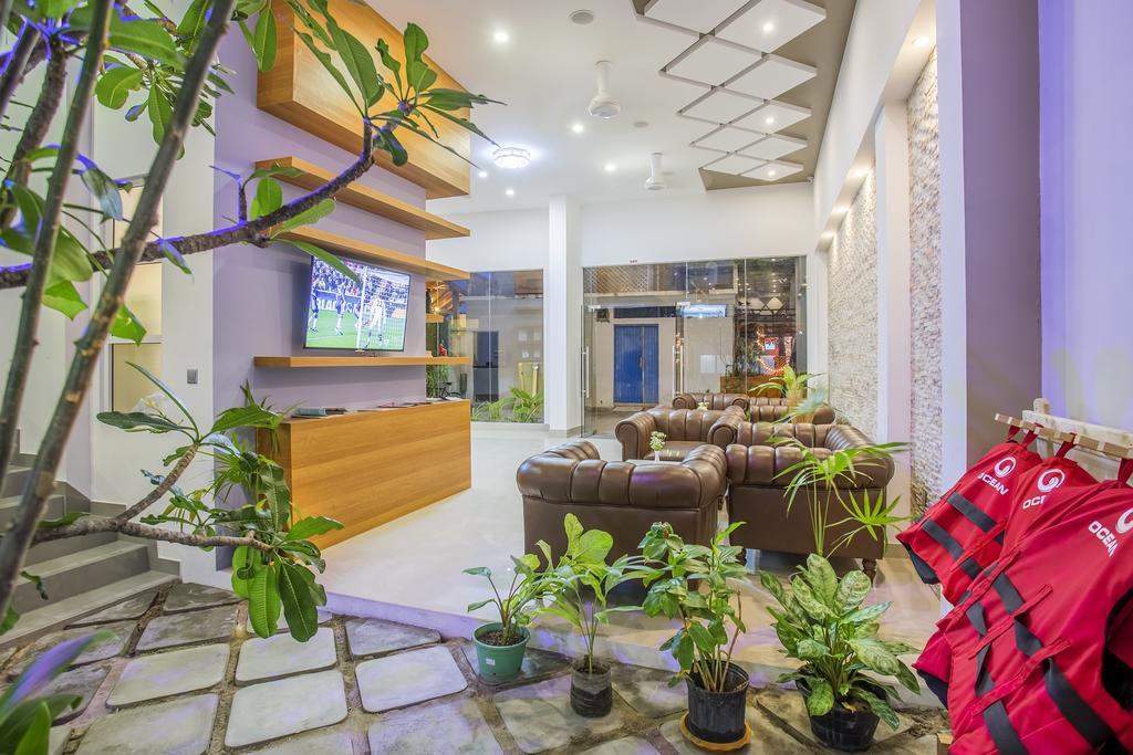 Kuredhi Beach Inn Maafushi Extérieur photo